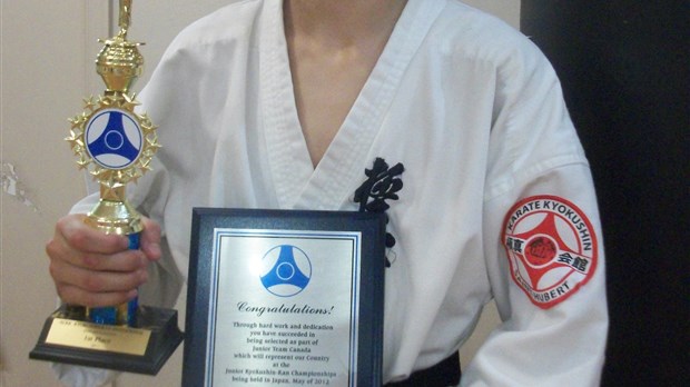 Simon Gladu remporte le Championnat canadien de karaté chez les 11-12 ans