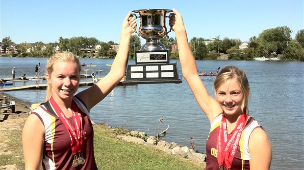 Sarah-Jane Caumartin et Marianne Lévêque-Brissette récoltent ce qu'elles ont semé