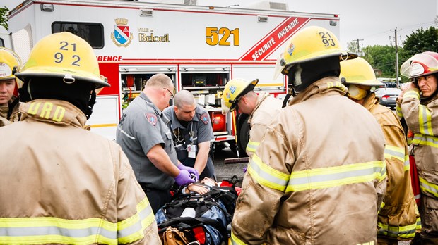 Collision entre deux véhicules à Beloeil