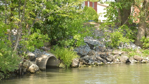 Eaux usées dans le Richelieu : les nombreux sites de débordement sont en cause
