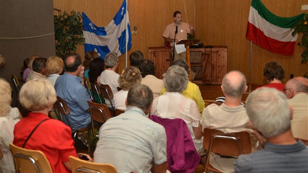 Le Parti québécois tient un rassemblement contre les gaz de schiste