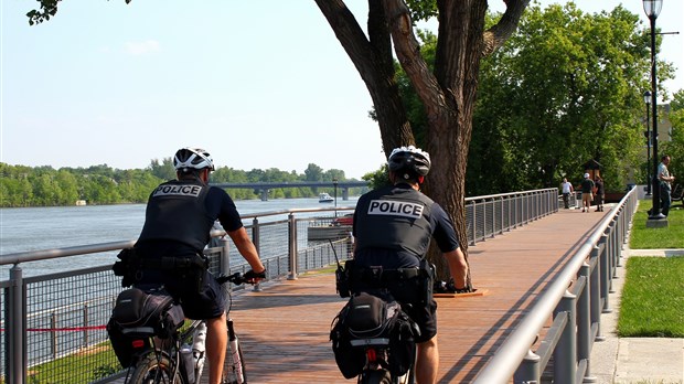 2500 heures à vélo, 165 arrestations