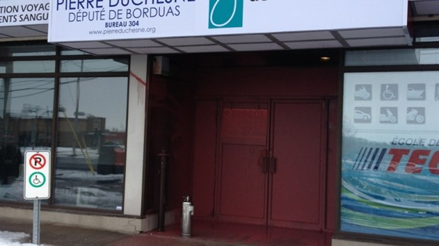 Vandalisme au bureau de Pierre Duchesne