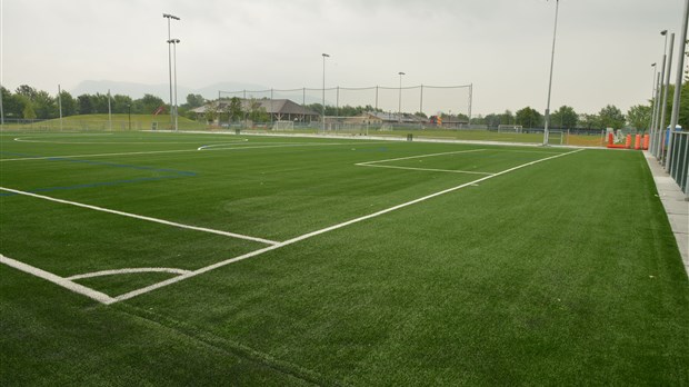 Terrain de soccer : McMasterville maintient son contrat avec Dessau