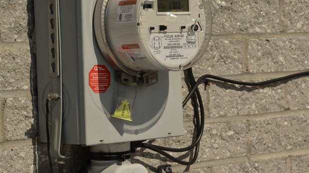 Compteurs intelligents : Hydro-Québec ne suspendra pas l'installation