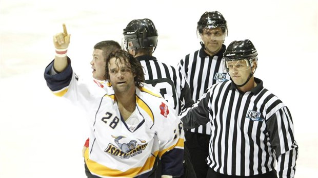 « L'animal » Thériault est de retour dans la LNAH