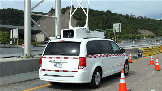 Les radars photo mobiles maintenant annoncés 10 m à l'avance