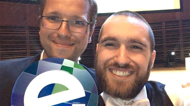 Deux étudiants du Cégep Saint-Jean-sur-Richelieu remporte un prix à la finale nationale! 