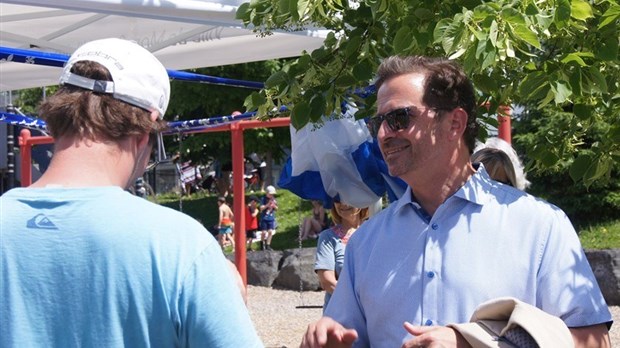 Yves-François Blanchet aidera les déménageurs dans Beloeil—Chambly