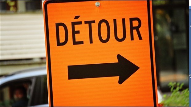 Nouveau chantier d'asphaltage de l’autoroute 15 en direction nord 