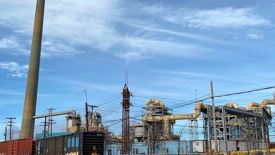 Québec veut augmenter  les droits que doivent payer les grands pollueurs