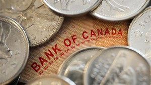 La Banque du Canada devra rehausser son taux de directeur, selon des économistes