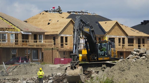 Le fédéral cherche à inciter les Villes à construire plus de logements