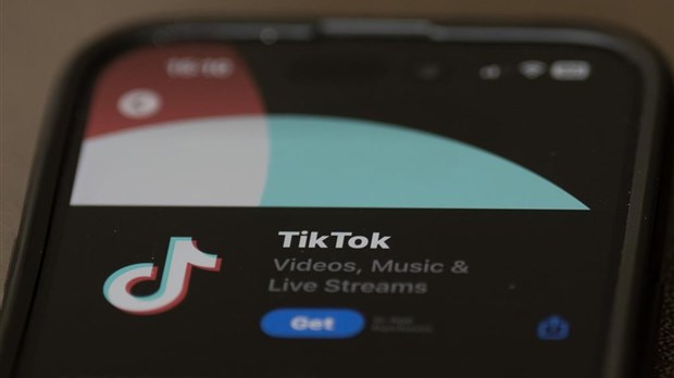 La moitié des Canadiens soutiennent l'interdiction de TikTok, selon un sondage