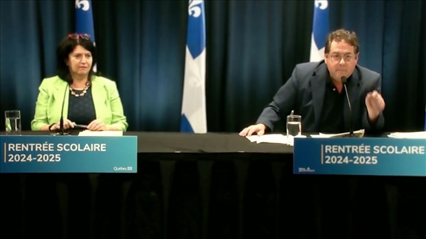 Bernard Drainville dresse un bilan positif avant la rentrée scolaire