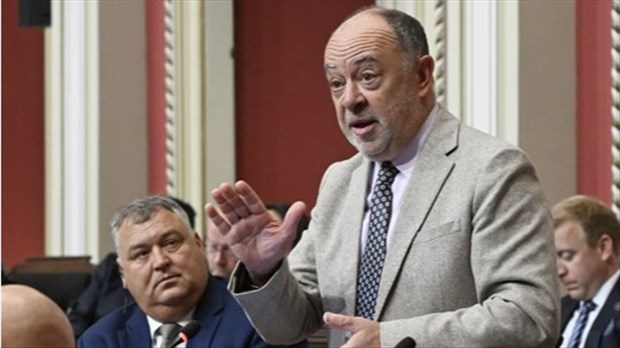 Ralentissement du DSN: Christian Dubé promet de sévir contre les médecins