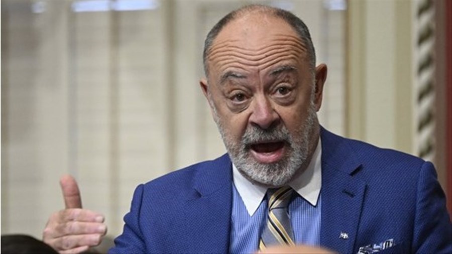 Les étudiants en médecine demandent au tribunal de suspendre la loi 2