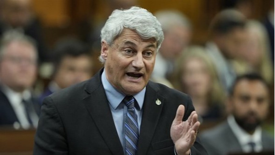 Grands projets: libéraux et conservateurs flirtent autour du bâillon