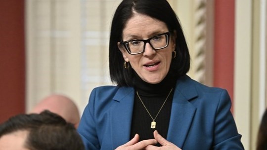 Québec reporte d'un an l'implantation du nouveau programme d'enseignement du français