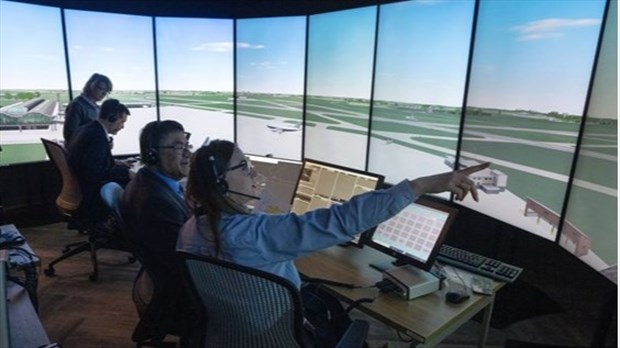 Le Canada aurait besoin de 200 contrôleurs aériens de plus, selon Nav Canada